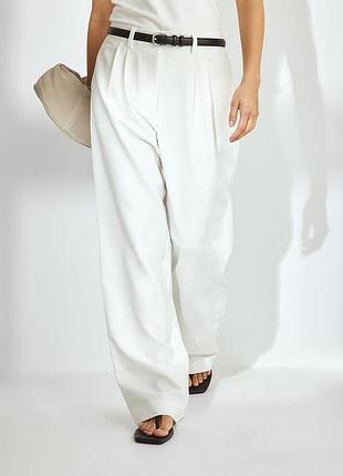 Брюки з кишенями