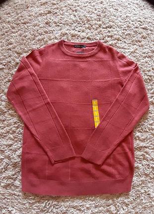 Фірмовий стильний светр