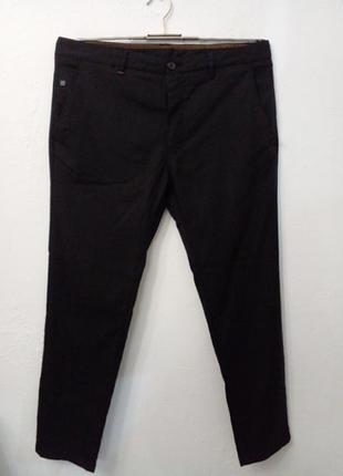 Брюки зауженные эластичные