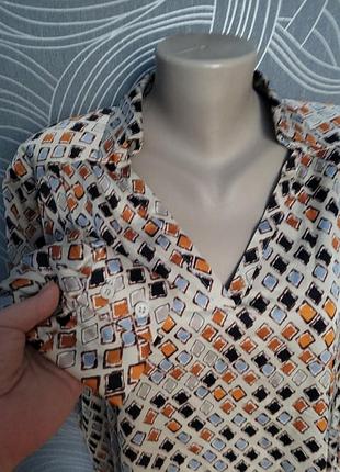 Новий нарядний вільний красивий джемпер блуза з коміром, рукави на манжетах із ґудзиками