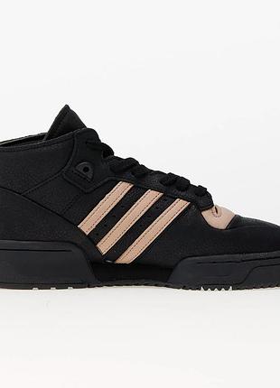 Кроссовки мужские adidas