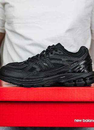 Чорні чоловічі демісезонні спортивні кросівки new balance 1906