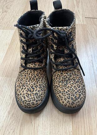 Гарні весняні черевички на дівчинку zara