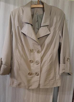 Плащ женский