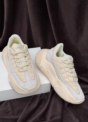 Кросівки жіночі колір бежевий