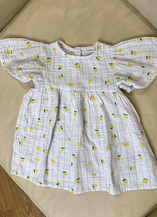 Шикарна надзвичайно легка сукня в лимонах на дівчинку 1.5-2 роки ріст 92 від прімарк стан як нова дов 42.5, шир 27, плечики обʼємні