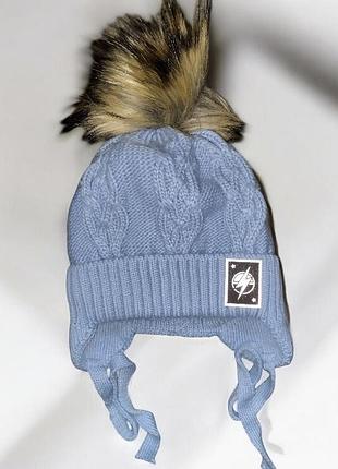 Тепла зимова шапка