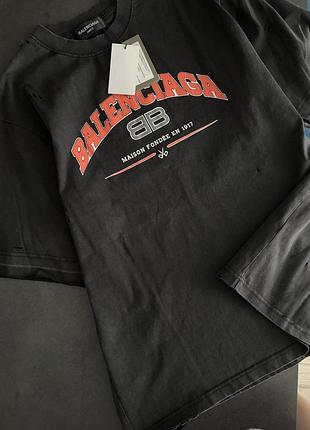 Футболка balenciaga темно-графітова