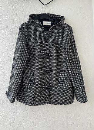 Жіноче пальто