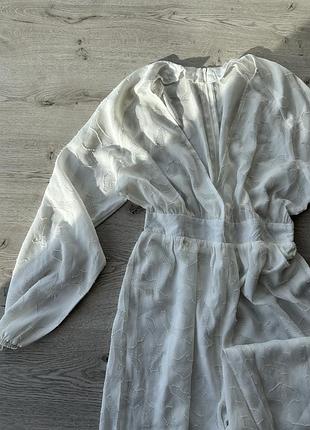 Білий жіночий літній брючний комбінезон,