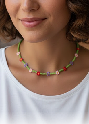 Намисто з бісеру ручна робота кольорові квіточки червона, фіолетова, рожева