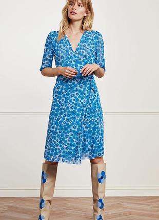 Сукня на запах у квіточку