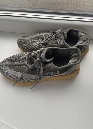 Кросівки адідас