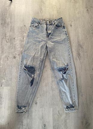 Голубі джинси