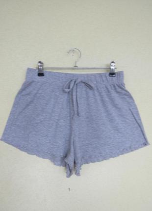 Піжамні домашні сірі шорти в рубчик від primark