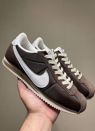 Nike cortez brown white