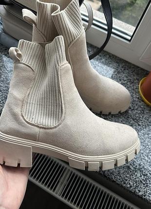 Жіночі ботинки sinsay