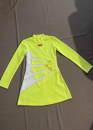Сукня на дівчинку 10-11 років