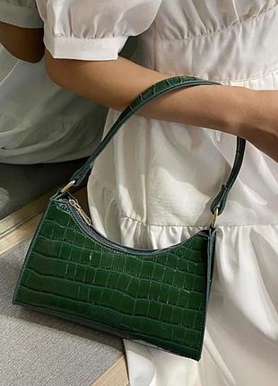 Сумка багет зеленого кольору із крокодила