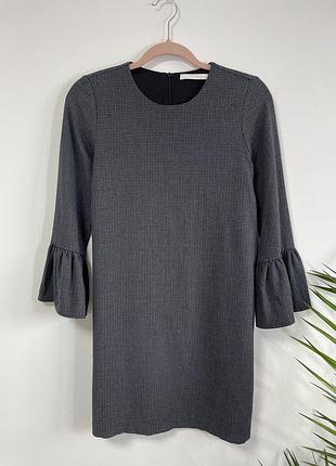 Стильное платье zara trafaluc в клетку (houndstooth) с воланами