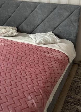 Плед на эко-овчине «зиг-заг» розовый 200×230 см - велюр с тиснением