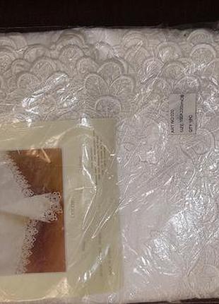 Нова розкішна скатертина