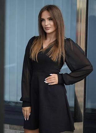 Романтична жіноча сукня міні приталена з v-подібним вирізом та довгими шифоновими рукавами