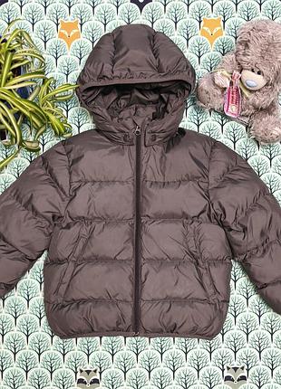 Зимняя курточка adidas серого цвета, на 5 фото более виден цвет, на мальчика 6-7 лет