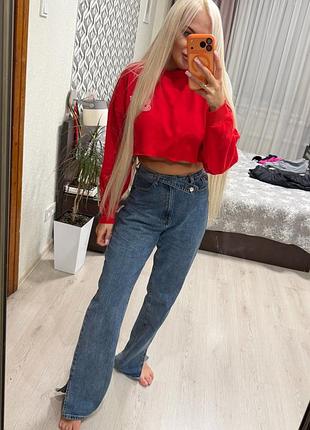 Женский укороченный свитшот оверсайз