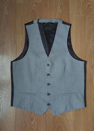 Мужская серая классическая нарядная жилетка