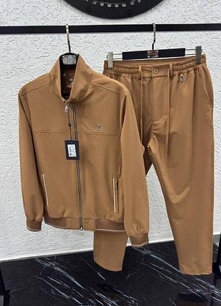 Брендовый костюм спортивный
