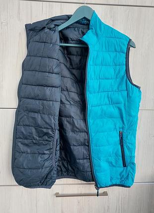 Двусторонняя жилетка размер m