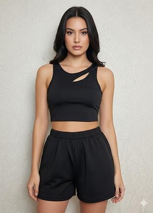 Чорний укорочений топ із асиметричним вирізом від h&m