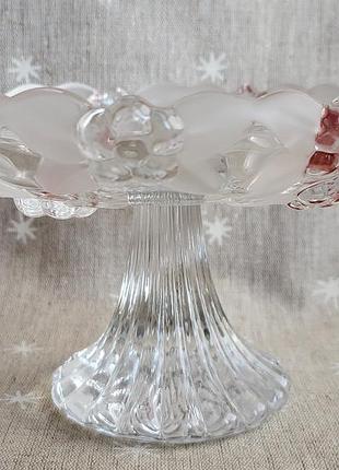 Конфетница германия, на ножке. (т2)