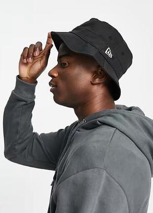 Панама new era essential black bucket hat.оригінал.