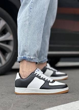 Кросівки чоловічі чорно-білі