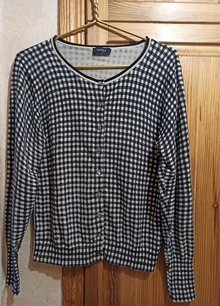 Женский кардиган в клетку