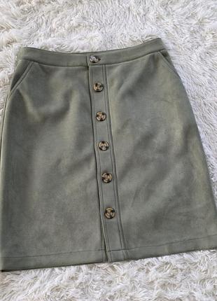 Спідниця на гудзиках