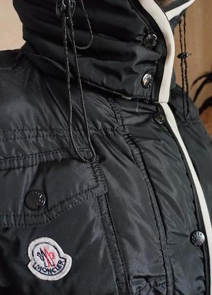 Неймовірна тепла куртка на пуху популярного італійського бренду moncler розмір 1 наш 44-46