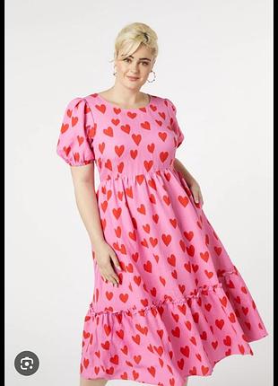 Миле вільне плаття в сердечка великого розміру