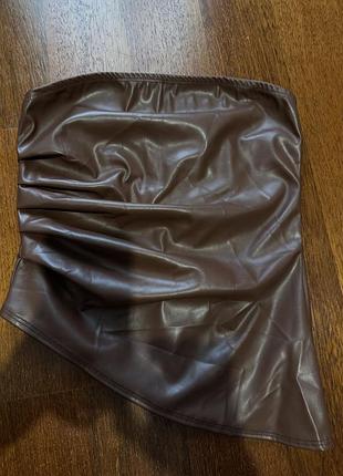 Шкіряний асиметричний топ