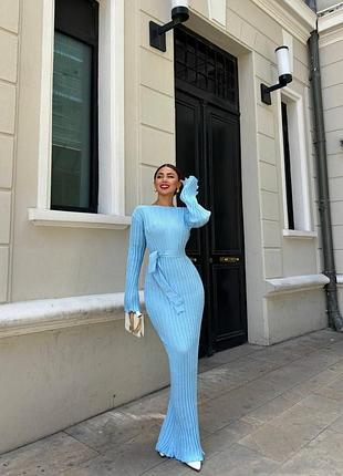Жіноча довга сукня блакитна молочна
