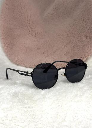 Сонцезахисні окуляри