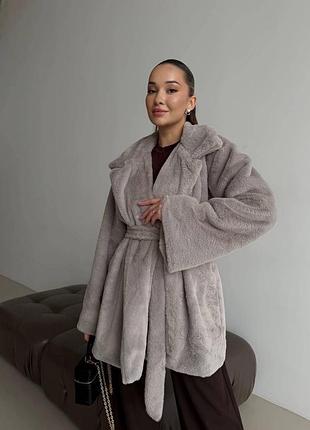 Шуба мутон на підкладці