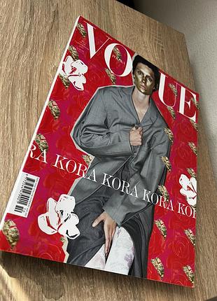 В хорошому стані польський журнал vogue polska 2019