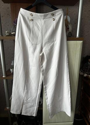 Штани в стилі палаццо