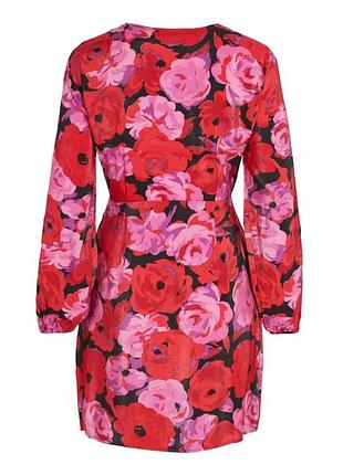 Яскрава сукня з віскози 3