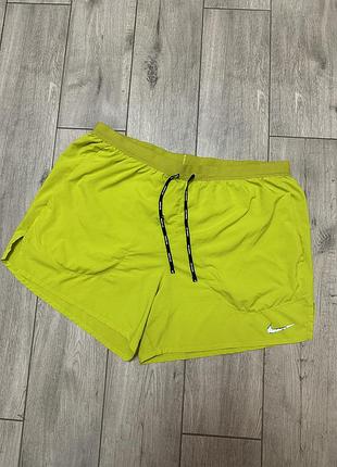 Спортивні шорти nike running l-xl