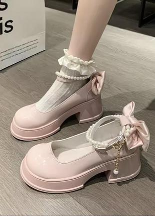 Рожеві тувельки лоліта