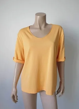 Брендова футболка marc cain